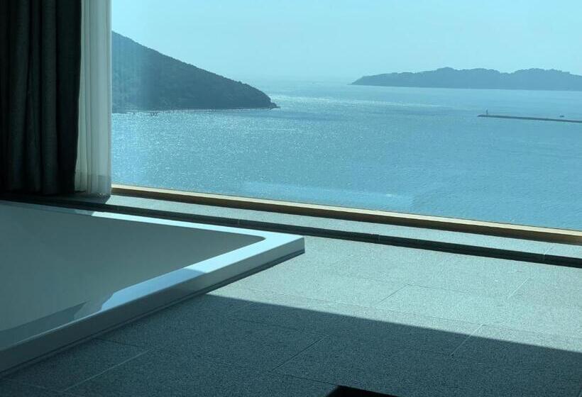 Chambre Standard Vue Mer, Sang Sang & Private Sang Sang Pool Villa