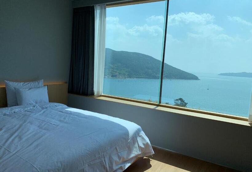 Suite, Sang Sang & Private Sang Sang Pool Villa