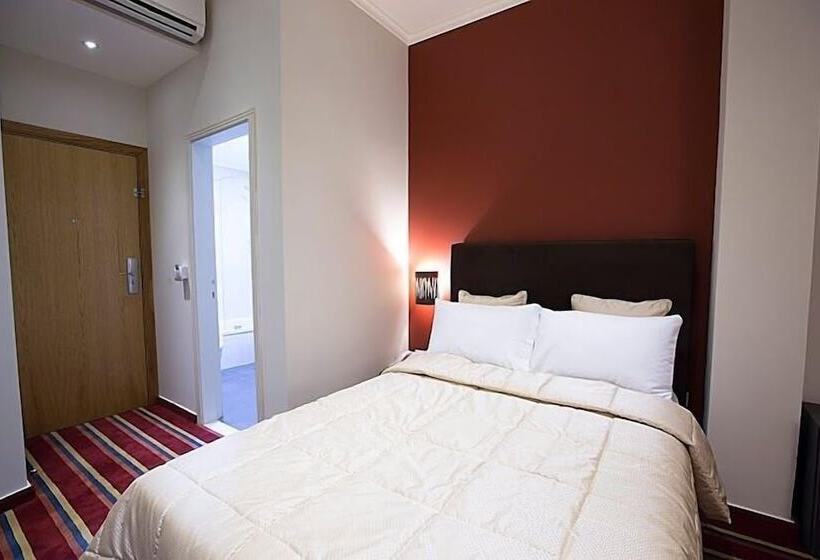 اتاق استاندارد, The J Hotel & Spa