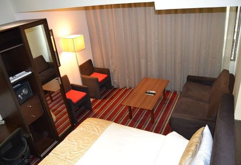 اتاق استاندارد, The J Hotel & Spa