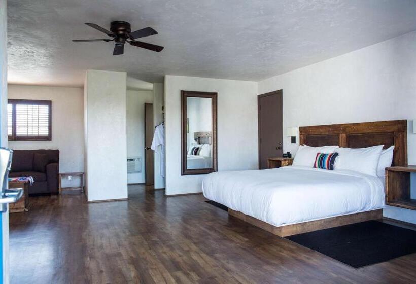 适合残疾人士使用的带超级大床的标准间, Hacienda De Leal Bw Signature Collection