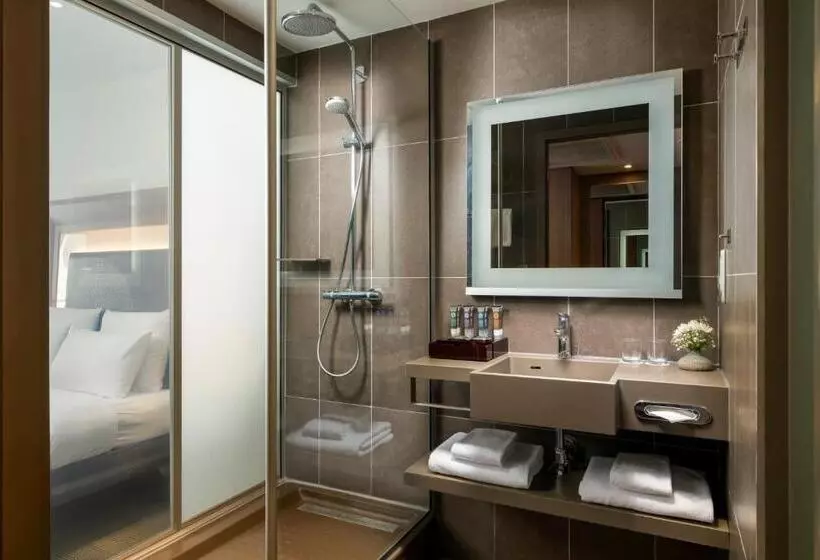 スーペリアールーム, Novotel Istanbul Bosphorus