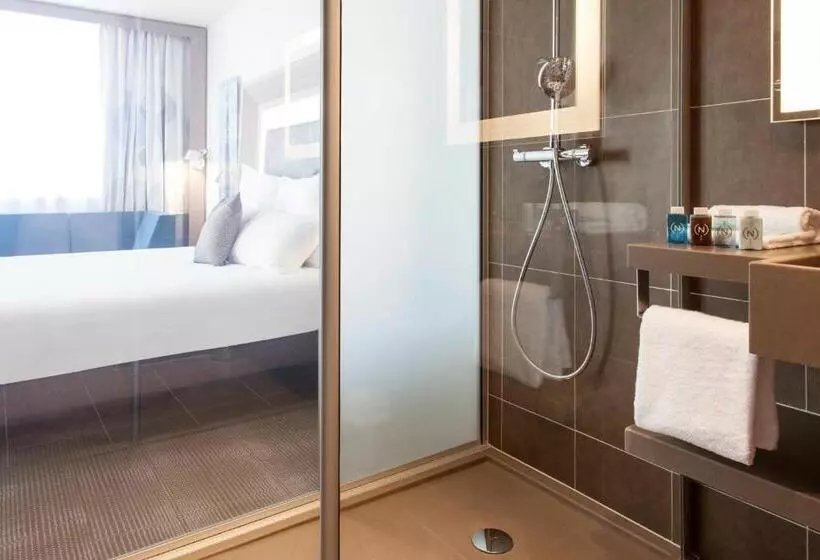 スーペリアールーム, Novotel Istanbul Bosphorus
