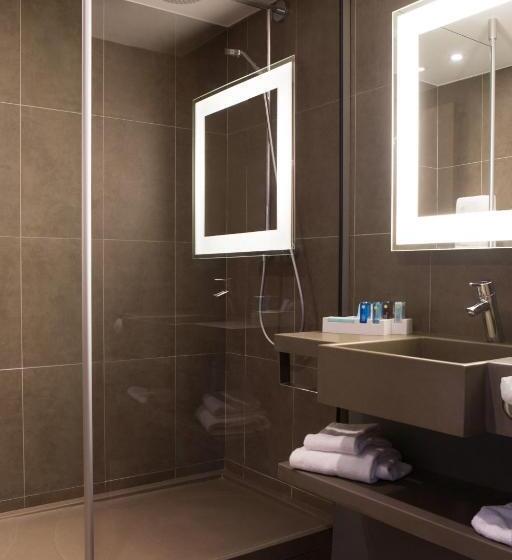 Superior Room, Novotel Istanbul Bosphorus