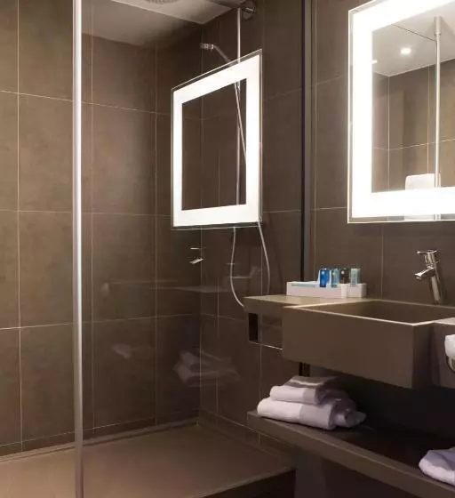 スーペリアールーム, Novotel Istanbul Bosphorus