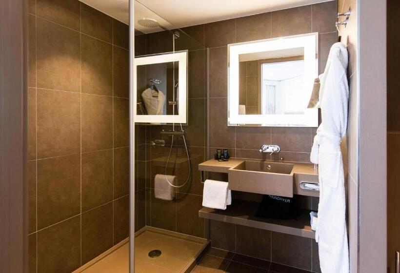 Junior Suite, Novotel Istanbul Bosphorus