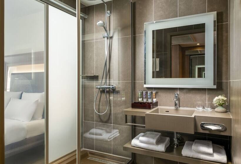 Junior Suite, Novotel Istanbul Bosphorus