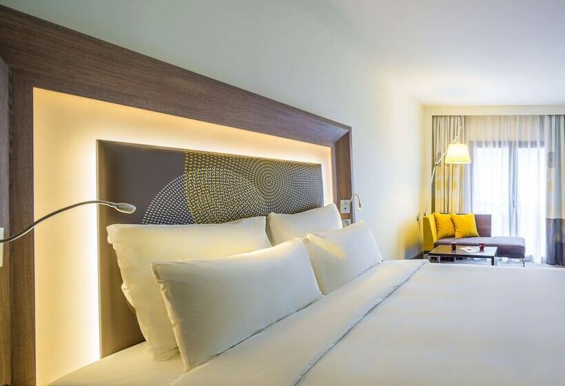 Junior Suite, Novotel Istanbul Bosphorus
