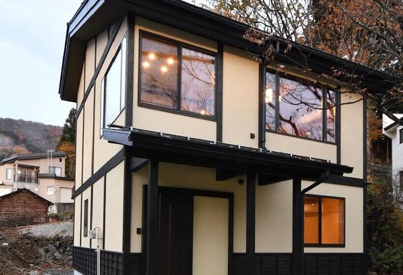 3间卧室的房子, Ryokan Sakaya