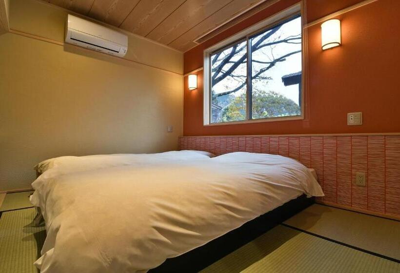 3间卧室的房子, Ryokan Sakaya