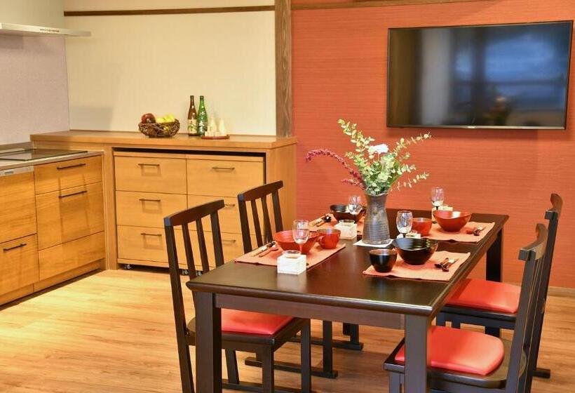 Дом 3 Спальни, Ryokan Sakaya