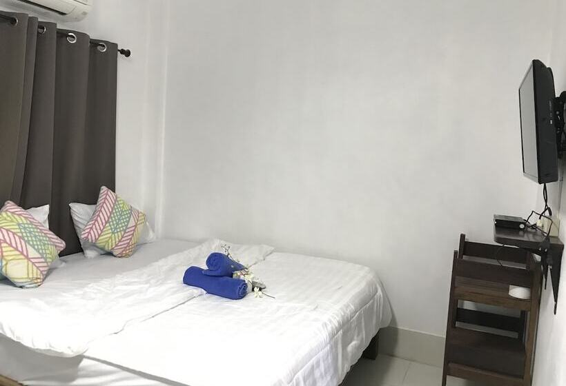 غرفة قياسية, Miss Hong House