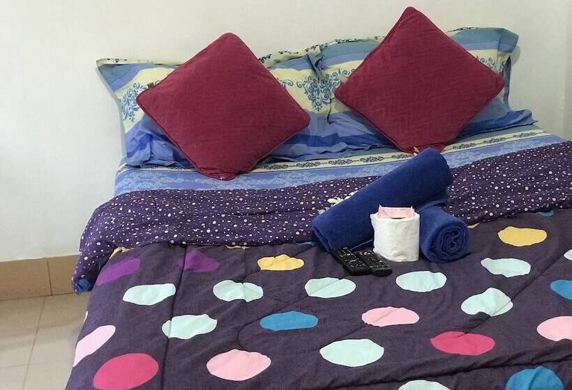 غرفة قياسية, Miss Hong House