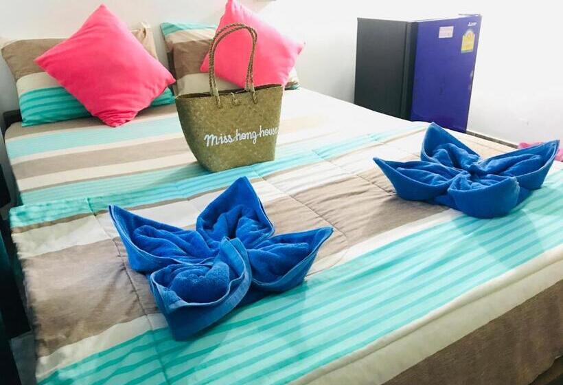 غرفة قياسية, Miss Hong House