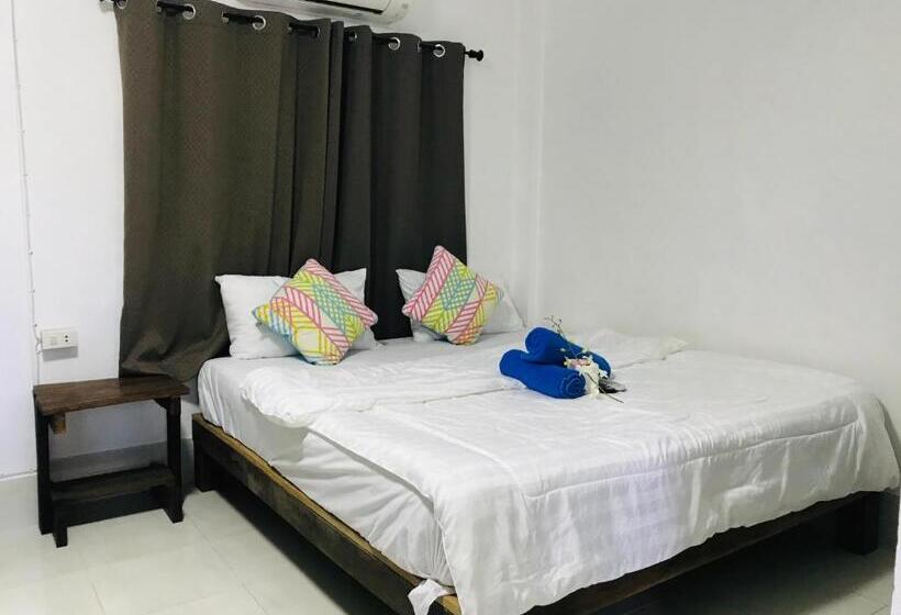 غرفة قياسية, Miss Hong House