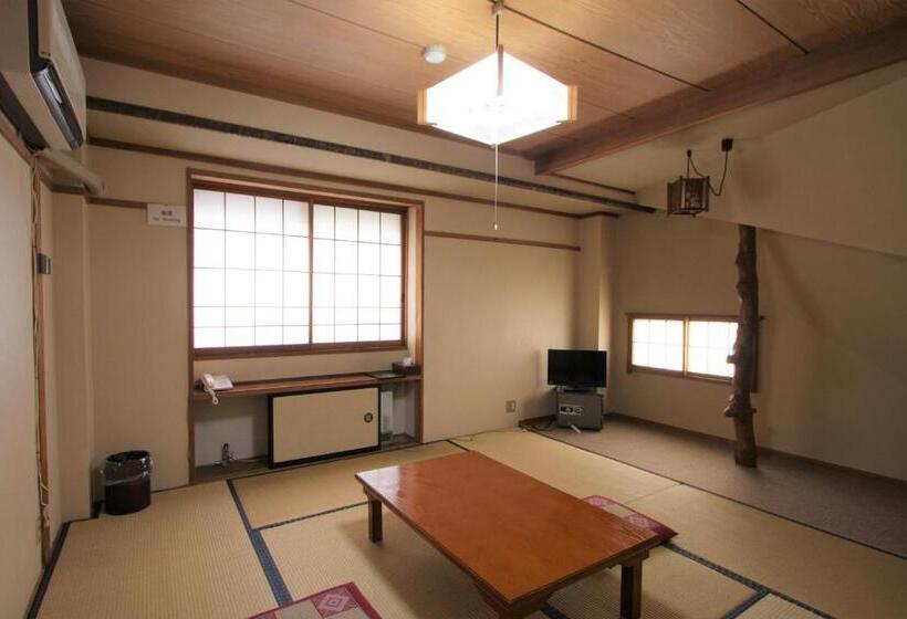 浴室共有ファミリールーム, Kawahiro