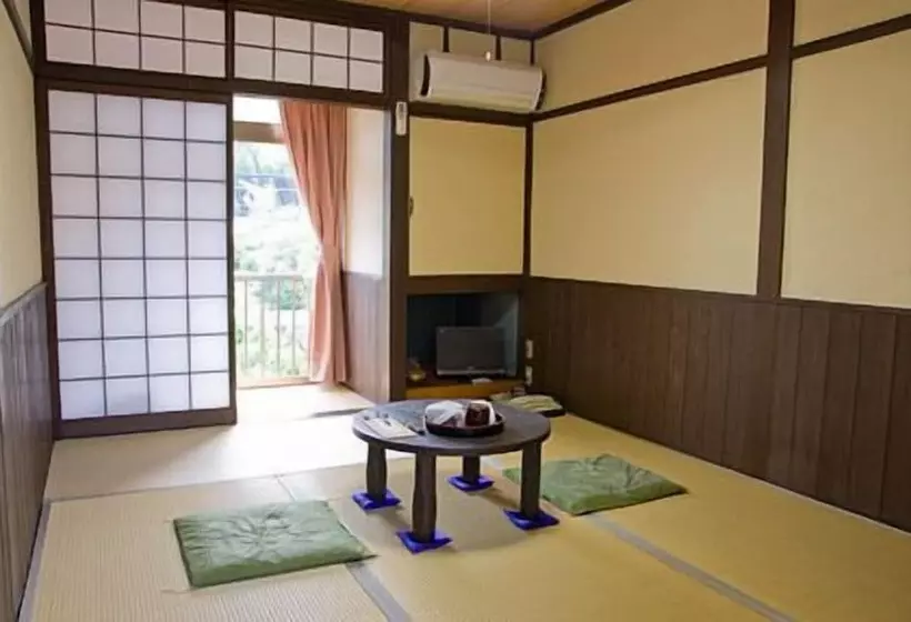 浴室共有のエコノミールーム, Amanohashidate Ryokan Maruyasu