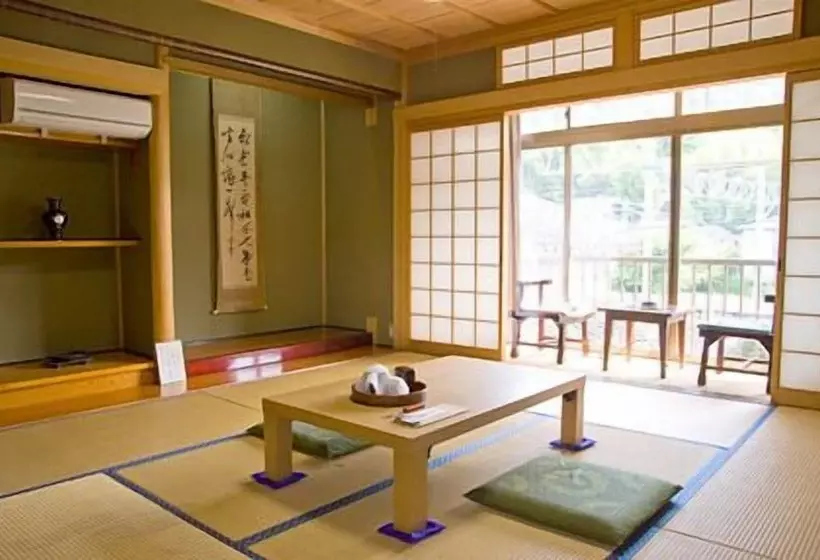 バス共有のスタンダードルーム, Amanohashidate Ryokan Maruyasu