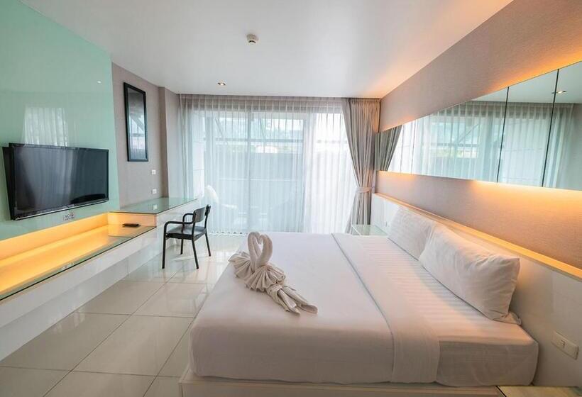 Номер Superior, Serenotel Pattaya