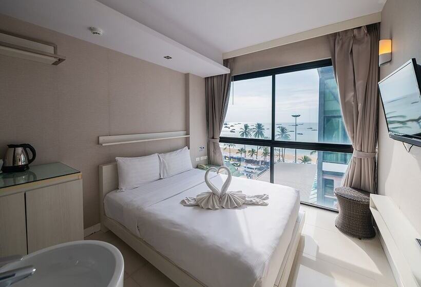 Номер Стандарт Вид на Море, Serenotel Pattaya