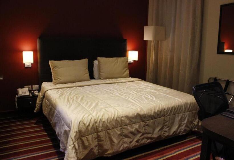 اتاق استاندارد, The J Hotel & Spa