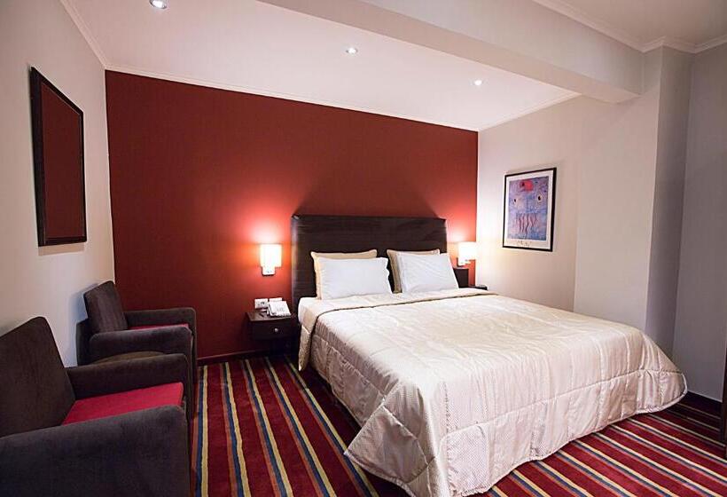 اتاق استاندارد, The J Hotel & Spa