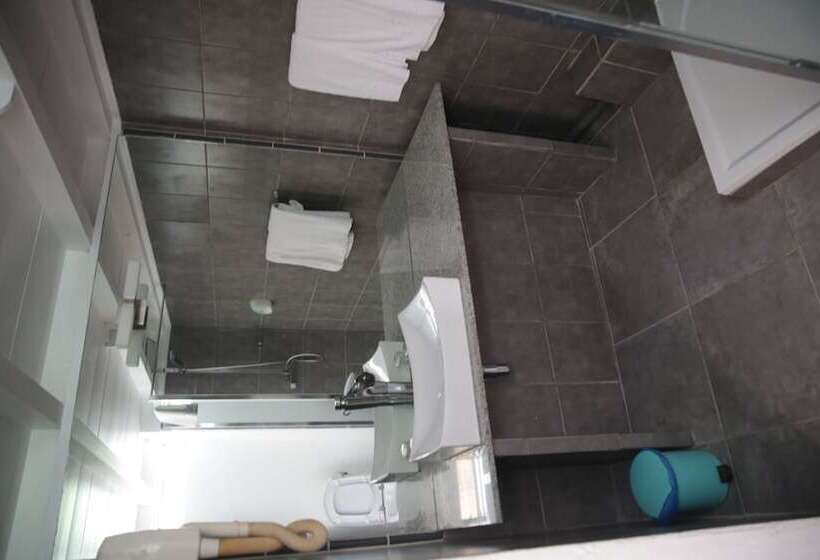 اتاق استاندارد چهار تخته, Village Soleil