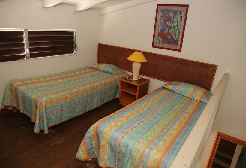 اتاق استاندارد چهار تخته, Village Soleil