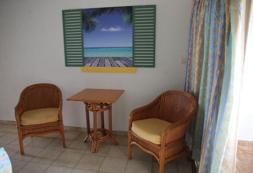 اتاق استاندارد چهار تخته, Village Soleil