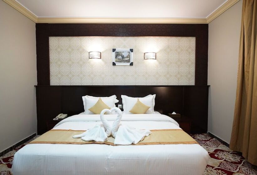 スタンダードトリプルルーム, Al Kiram