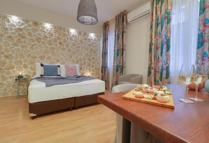 Standard Room, Athinn Residence