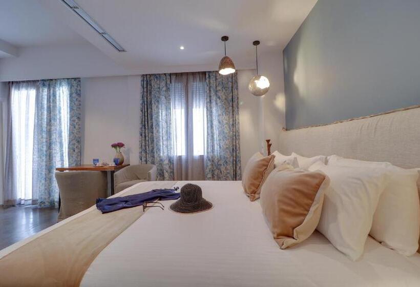 Deluxe Room with Balcony