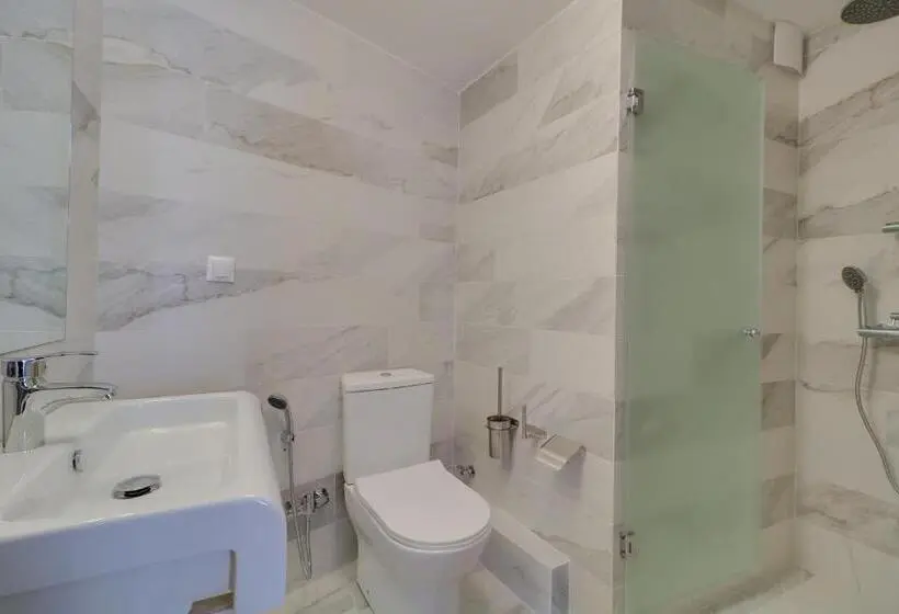 1 Bedroom Apartment with Terrace