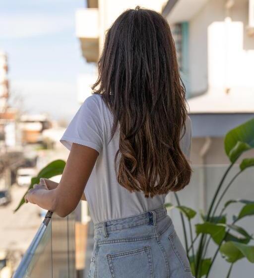 اتاق لوکس, The Sea