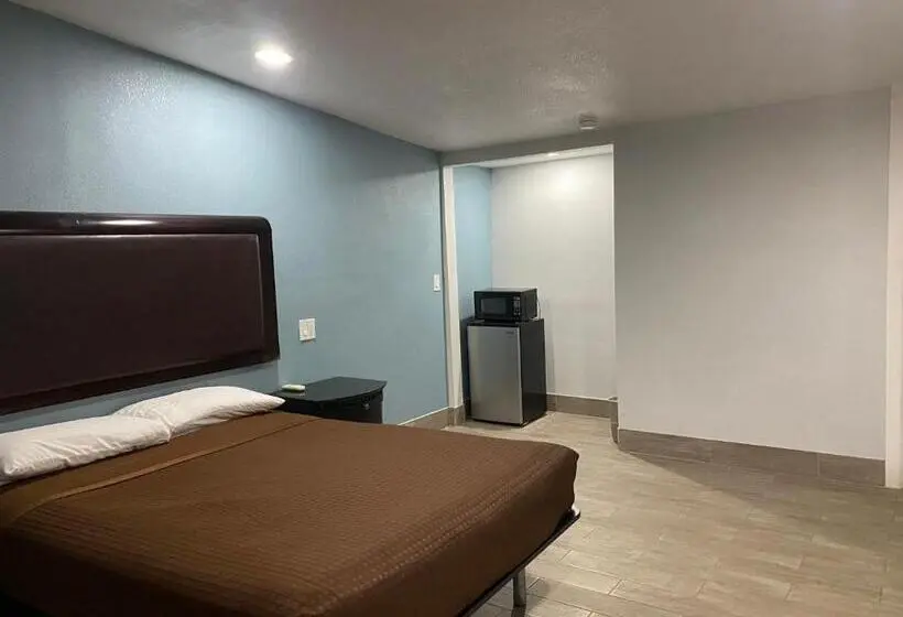 اتاق استاندارد با تخت بزرگ, Executive Inn