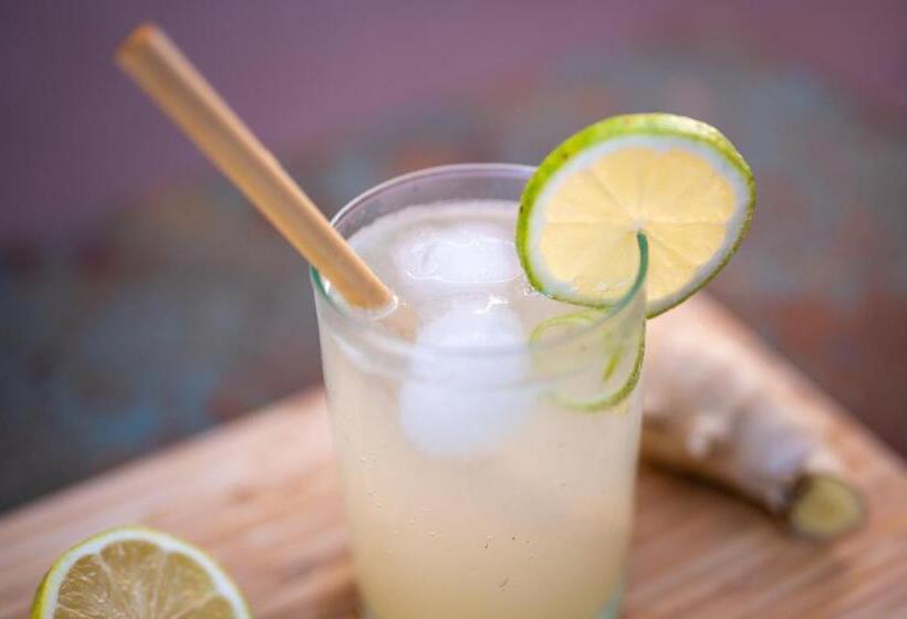 سوییت خانوادگی, Mama Lova