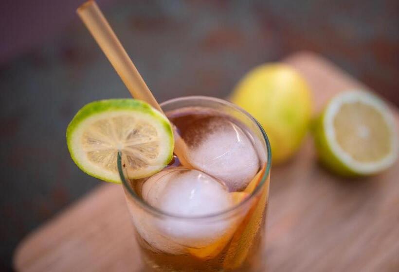 سوییت خانوادگی, Mama Lova