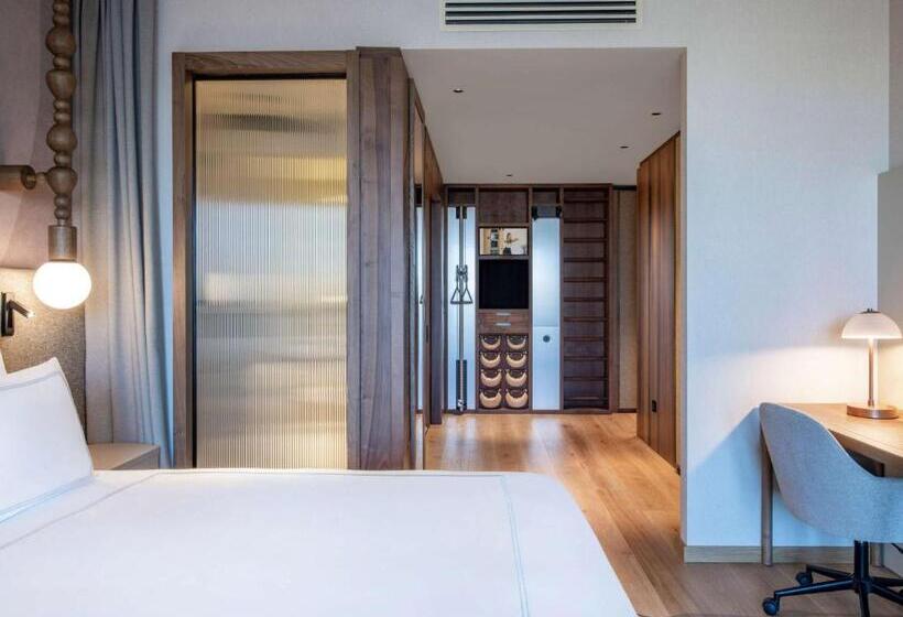 스탠다드 룸, Swissôtel Tbilisi
