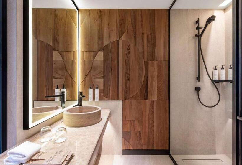 اتاق کلاس بیزنس, Swissôtel Tbilisi