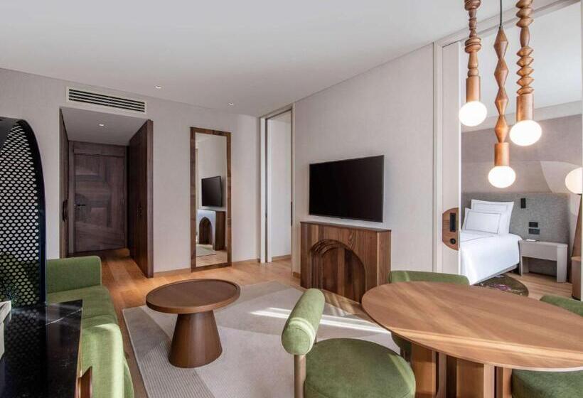 سوییت, Swissôtel Tbilisi