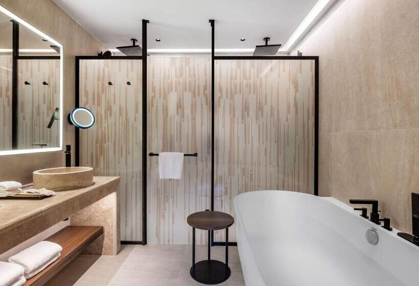 سوییت, Swissôtel Tbilisi