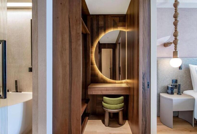 스위트, Swissôtel Tbilisi