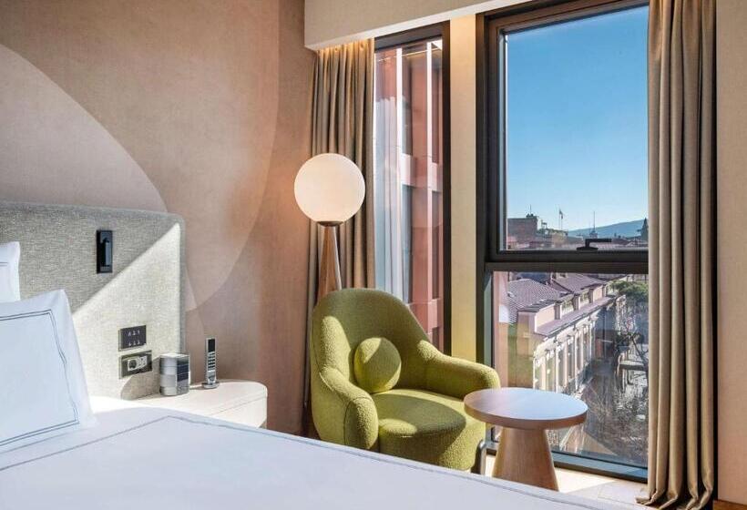 اتاق کلاس بیزنس, Swissôtel Tbilisi