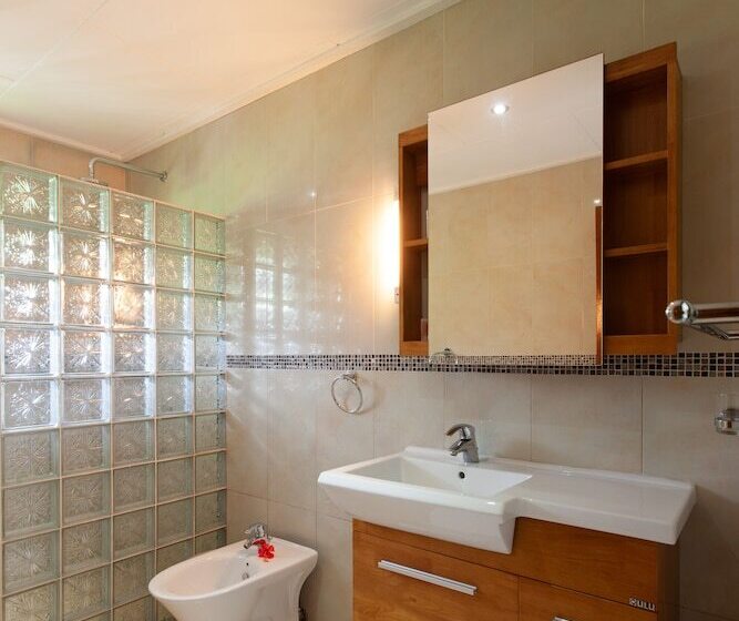 اتاق خانوادگی, Pension Michel