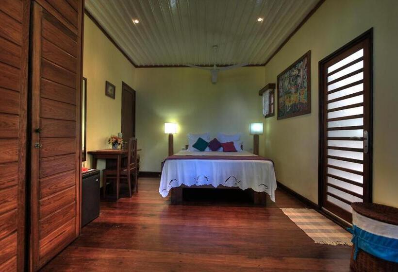 اتاق استاندارد با چشمانداز دریا, Gerard Et Francine