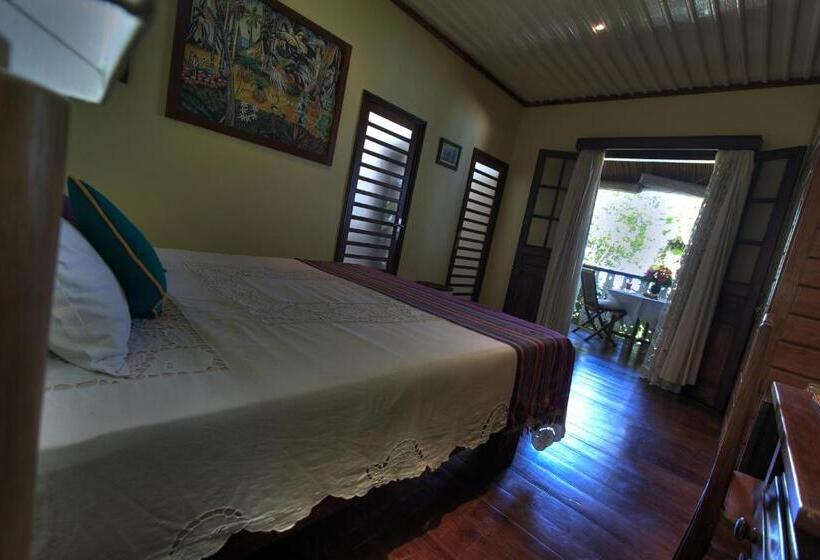 اتاق استاندارد با چشمانداز دریا, Gerard Et Francine