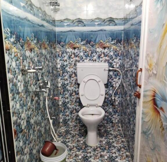 اتاق لوکس, Goroomgo Ray Home Stay Puri