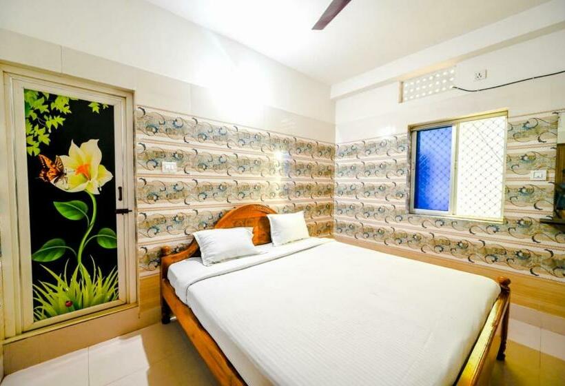 اتاق لوکس, Goroomgo Ray Home Stay Puri