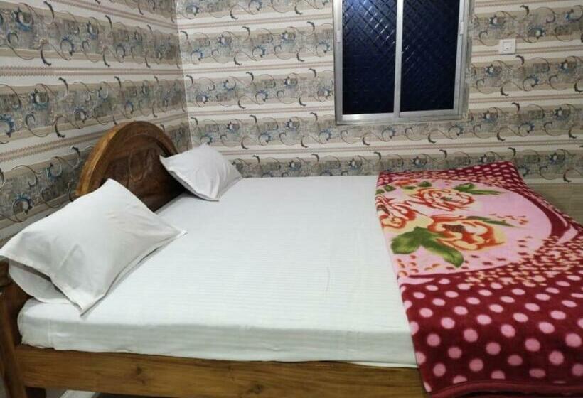 اتاق لوکس, Goroomgo Ray Home Stay Puri
