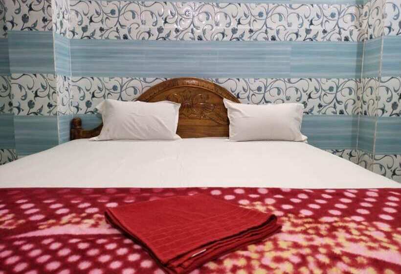 اتاق لوکس, Goroomgo Ray Home Stay Puri